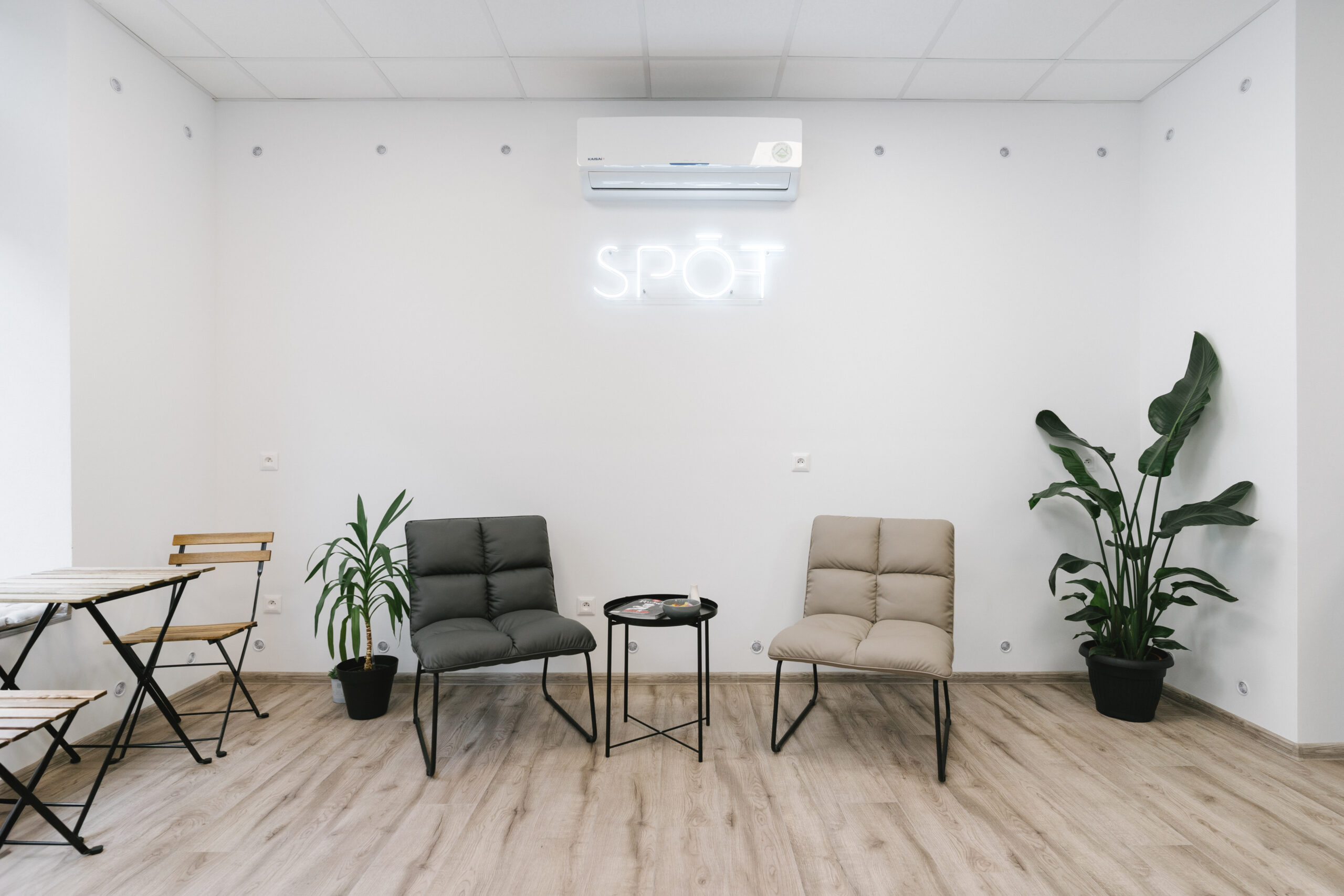 SPOT Barbershop o spotu